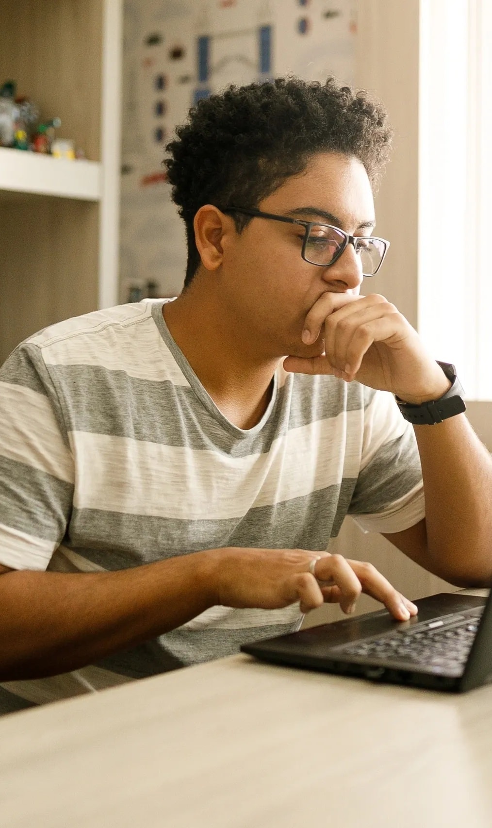 IAL student studying science